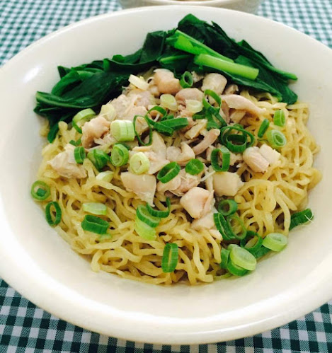 Opinii despre Warung Mie Ayam ITO în Kota Tangerang - Gastronomi dan perhotelan