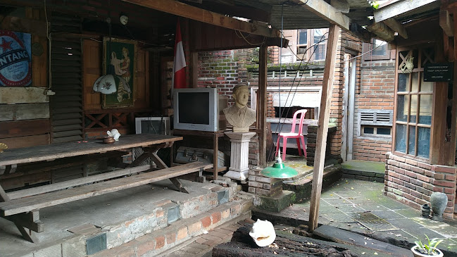 Trotoart Cafe & Street Kichen Cisitu - Gastronomi dan perhotelan