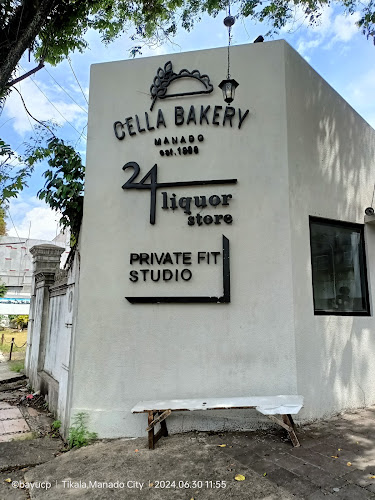 Cella Bakery - Gastronomi dan perhotelan