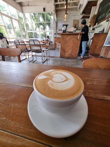 Locaāhands - Food & Coffee - Gastronomi dan perhotelan