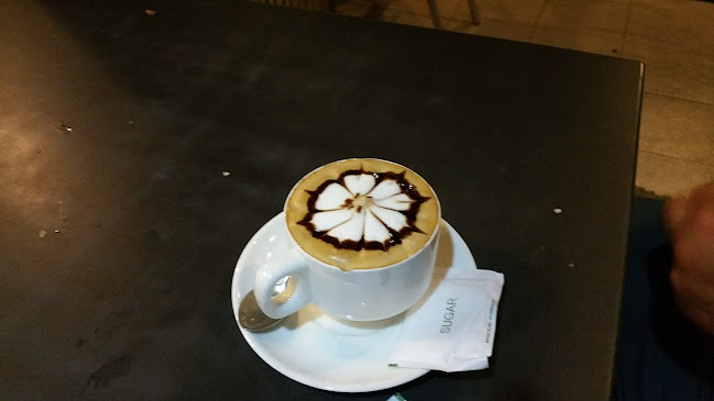 Gelavian's Coffe Shop - Gastronomi dan perhotelan