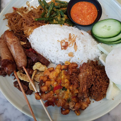 Comentarii opinii despre Sate Khas Senayan