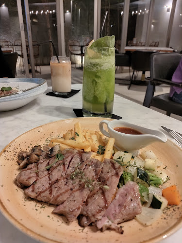 OURA - Cafe & Restaurant - Kota Malang
