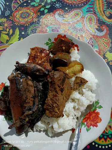 Comentarii opinii despre Warung Makan langgeng jaya(Mbak Wik)