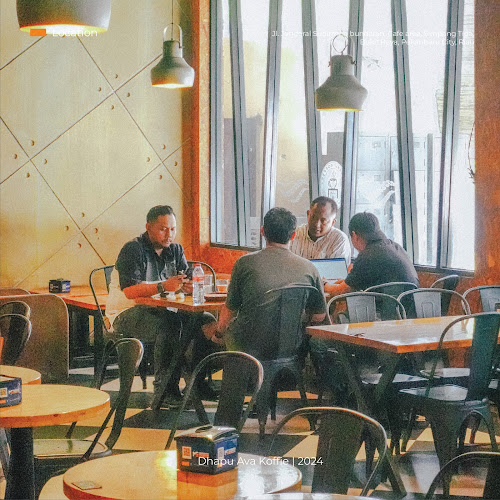 bundaran, Cafe area, l Jl. Jend. Sudirman, Simpang Tiga, Kec. Bukit Raya, Kota Pekanbaru, Riau 28288