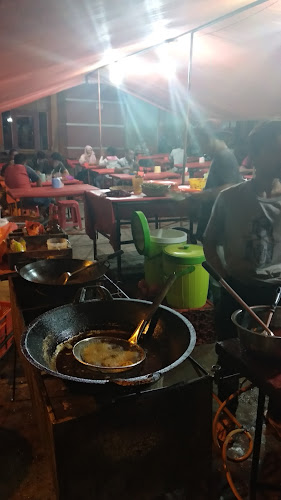 Opinii despre Nasi Uduk 21 Sea Food în Kota Banda Aceh - Gastronomi dan perhotelan