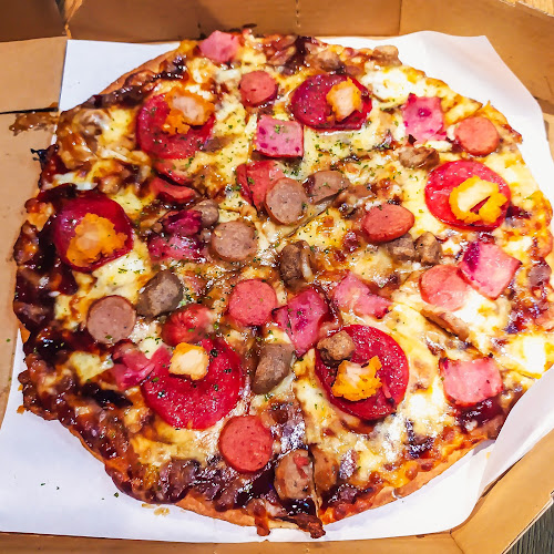 Domino's Pizza - Gastronomi dan perhotelan