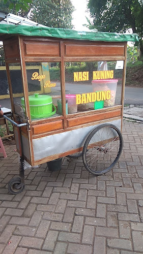 Opinii despre nasi kuning bandung perumahan amarapura în Kota Tangerang Selatan - Gastronomi dan perhotelan