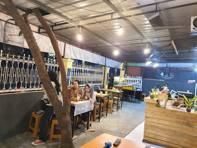 GIGIT cafe & resto (GIGIT KITCHEN) - Gastronomi dan perhotelan