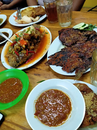 Ayam Penyet Cinde Laras - Kota Pematang Siantar