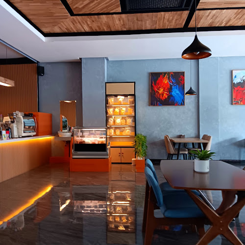 Loteng Cafe Modernland - Kota Tangerang