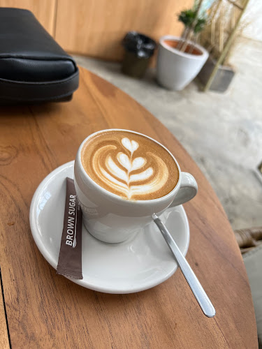 Comentarii opinii despre The Island Grocer Cafe