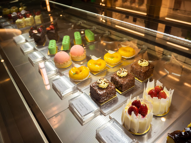 Opinii despre SBCo (Surabaya Baking Company) în Surabaya - Gastronomi dan perhotelan