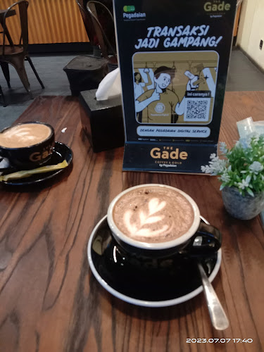 Opinii despre The Gade Corner Coffee and Gold Sukabumi în Kota Sukabumi - Gastronomi dan perhotelan