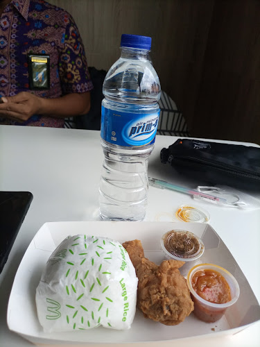 McDonald's Pangkalpinang - Gastronomi dan perhotelan