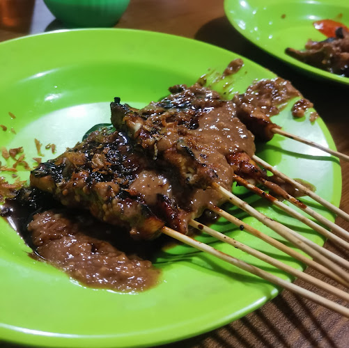 Opinii despre Sate H. Mamat (Pusat) în Kota Sukabumi - Gastronomi dan perhotelan