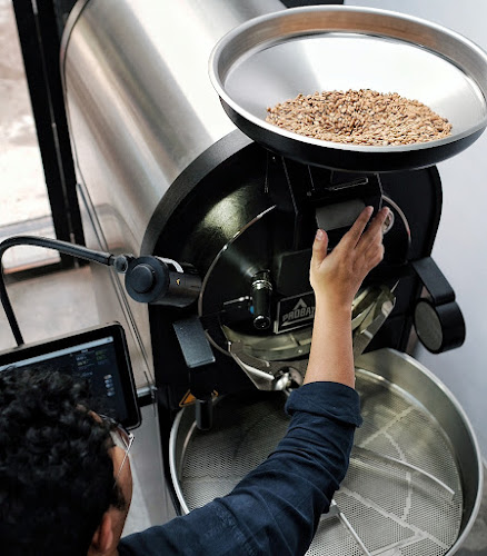 Jl. Tupai No.4, Mamajang Luar, Kec. Mamajang, Kota Makassar, Sulawesi Selatan 90132