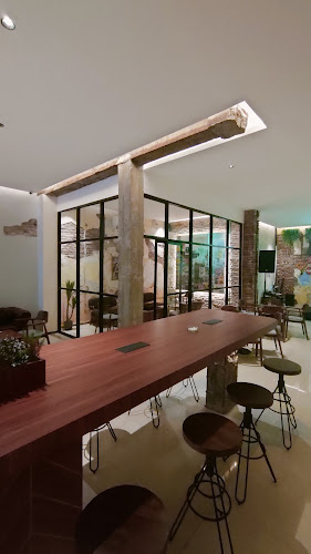 Onkel John's Coffee - Gastronomi dan perhotelan