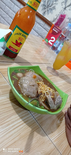 Opinii despre Bakso dan Mie Ayam Midun în Kota Palembang - Gastronomi dan perhotelan