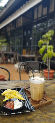 Comentarii opinii despre The Gade Corner Coffee and Gold Sukabumi
