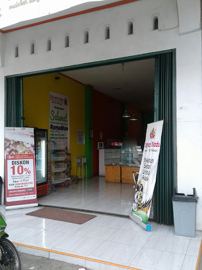 Donat Madu Cihanjuang