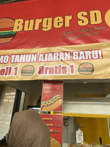 Burger SD Stasiun PondokCina - Kota Depok