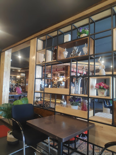 Orang Roemah Coffee & Eatery - Gastronomi dan perhotelan