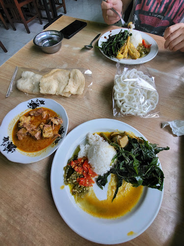 Rumah Makan Sari Bundo Jaya - Kota Denpasar