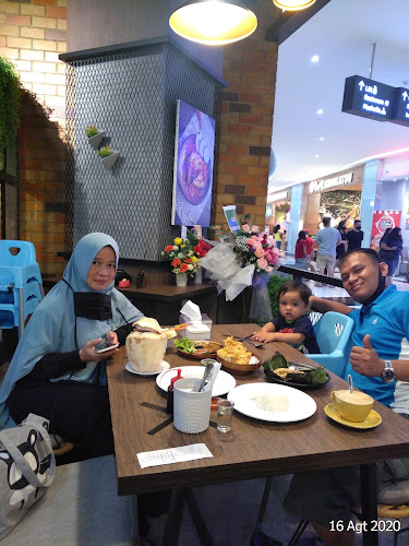 Opinii despre Daun Pisang Resto Grand Batam Mall în Kota Batam - Gastronomi dan perhotelan