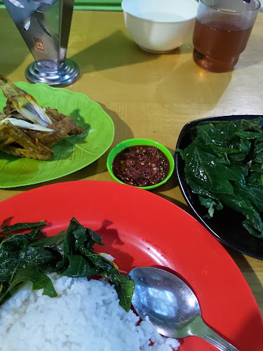 Ps. Cihapit, Jl. Cihapit No.8A, Cihapit, Kec. Bandung Wetan, Kota Bandung, Jawa Barat 40114