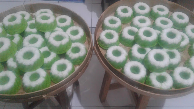 Opinii despre Mbak Yah jajan în Kota Pasuruan - Gastronomi dan perhotelan