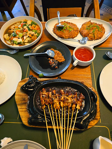 Opinii despre Braga Permai Bandung în Kota Bandung - Gastronomi dan perhotelan