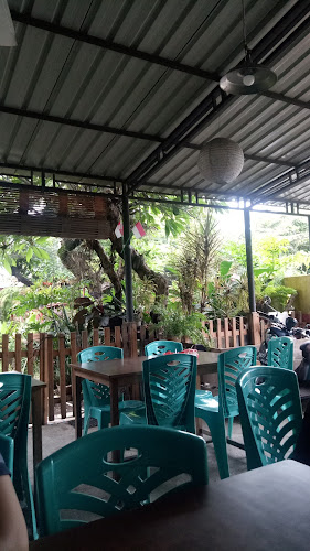 Comentarii opinii despre Kapurung Kasuari