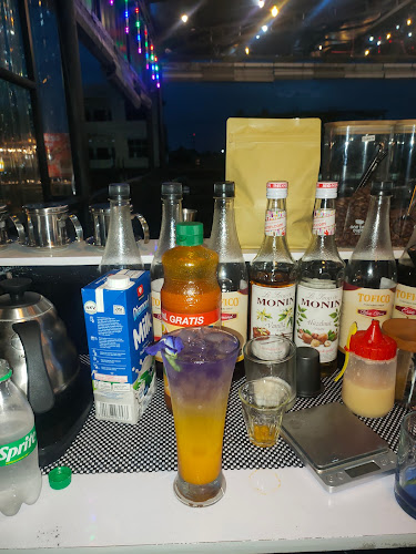 Aryo Cafe Bengkulu - Gastronomi dan perhotelan