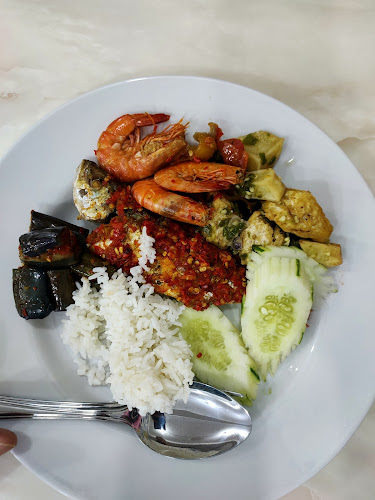 Opinii despre Rumah Makan Prasmanan 2 în Kota Batam - Gastronomi dan perhotelan