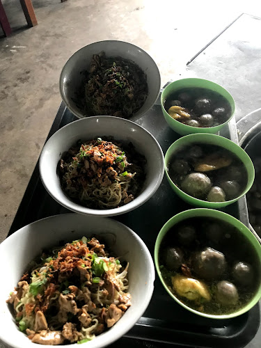 Mie Kering Dian - Gastronomi dan perhotelan
