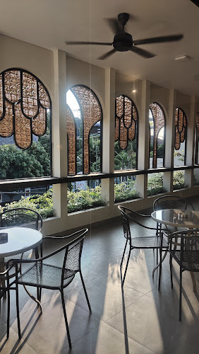 Armey Kitchen & Flowershop - Gastronomi dan perhotelan