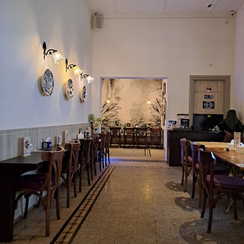 Sambang Cafe & Eatery - Gastronomi dan perhotelan