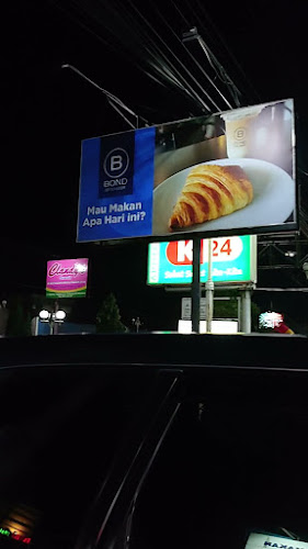 Martabak, Pempek, dan Batagor, Ny. Ong - Mertoyudan - Kabupaten Magelang