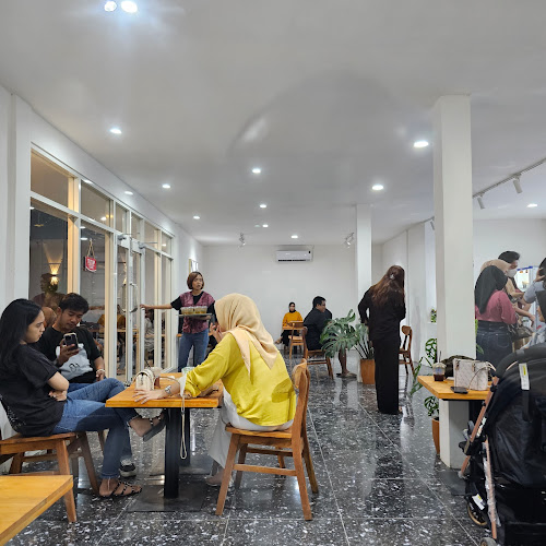 Comentarii opinii despre INDISCHE COFFEE