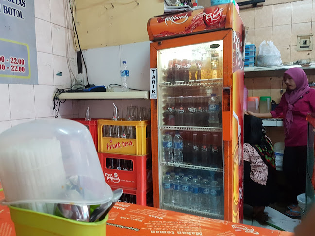 Opinii despre Batagor Budi Mulia în Surabaya - Gastronomi dan perhotelan