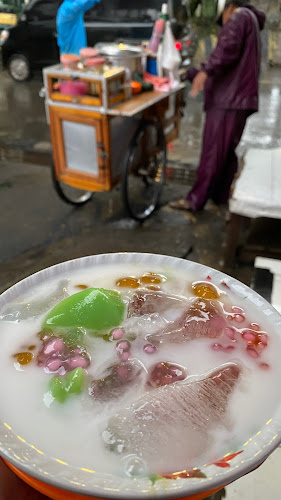 Comentarii opinii despre Es Loder Pak Ade