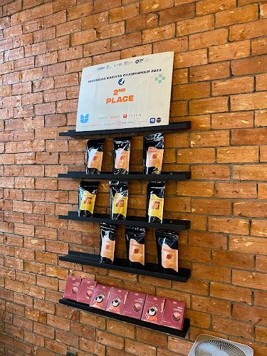 Opinii despre Luthier Coffee în Kota Palembang - Gastronomi dan perhotelan