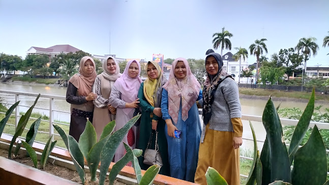 SAUDAGAR PEUNAYONG CAFE - Gastronomi dan perhotelan