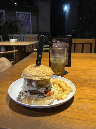 Mighty Melt Burger House - Kota Denpasar