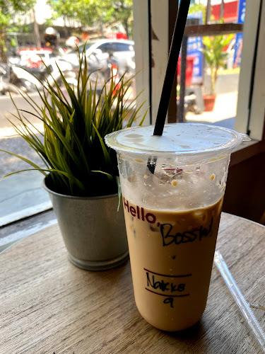 Jl. Bougenville No.23, Masale, Kec. Panakkukang, Kota Makassar, Sulawesi Selatan 90231