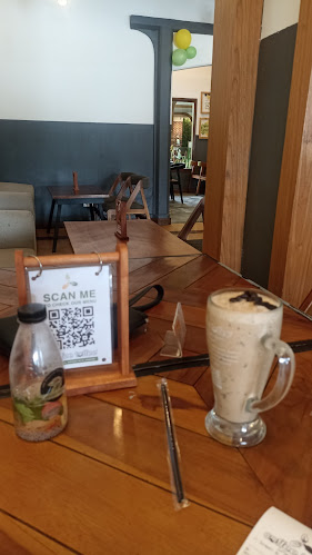 Jl. Surapati No.37, Lebakgede, Kecamatan Coblong, Kota Bandung, Jawa Barat 40132