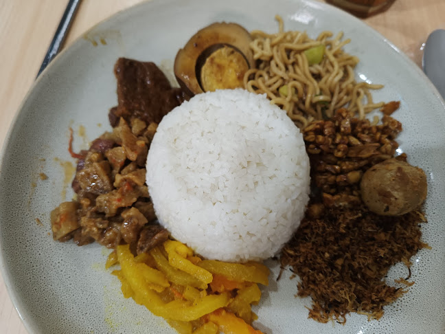 Opinii despre Kampung Nasi - Nasi Kotak dan Tumpeng Semarang în Kota Semarang - Gastronomi dan perhotelan