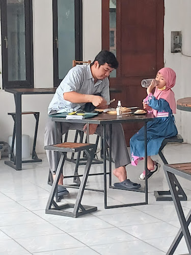 Orlando Pizza Surabaya