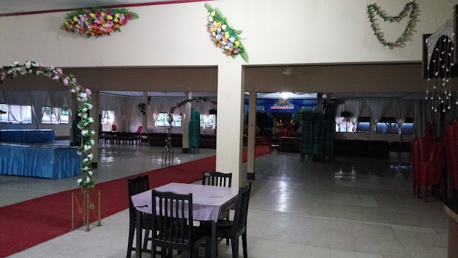 Opinii despre Rumah Makan Dofior în Kota Sorong - Gastronomi dan perhotelan